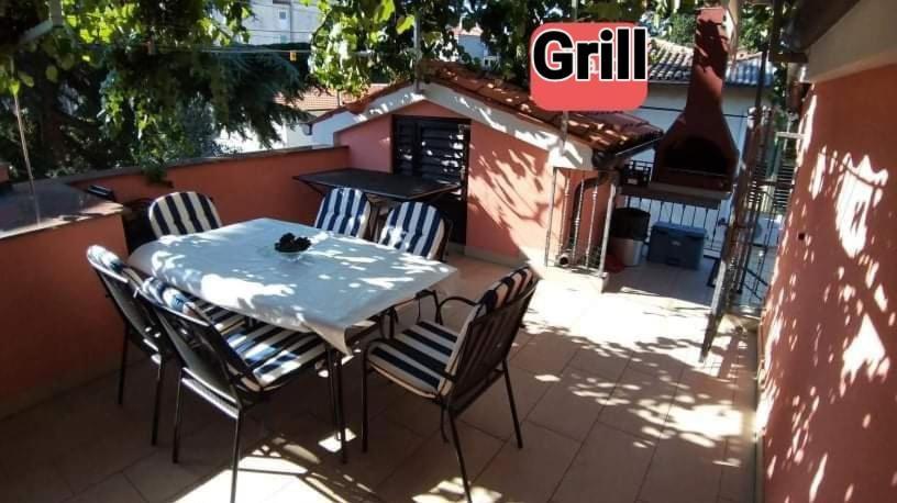 Apartmaji Soncek Изола Экстерьер фото