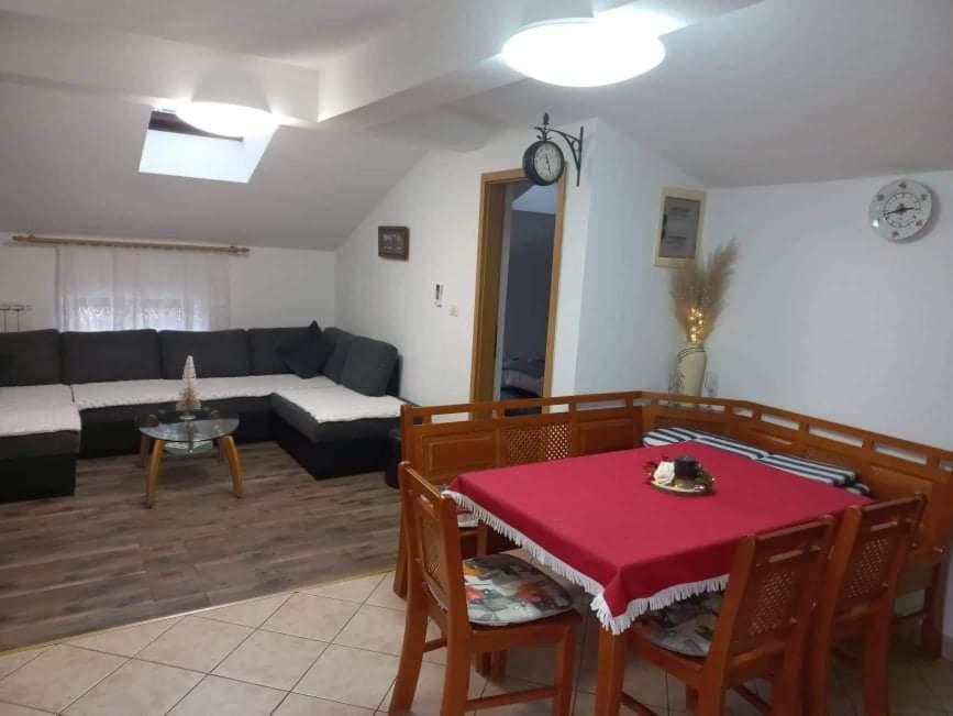 Apartmaji Soncek Изола Экстерьер фото