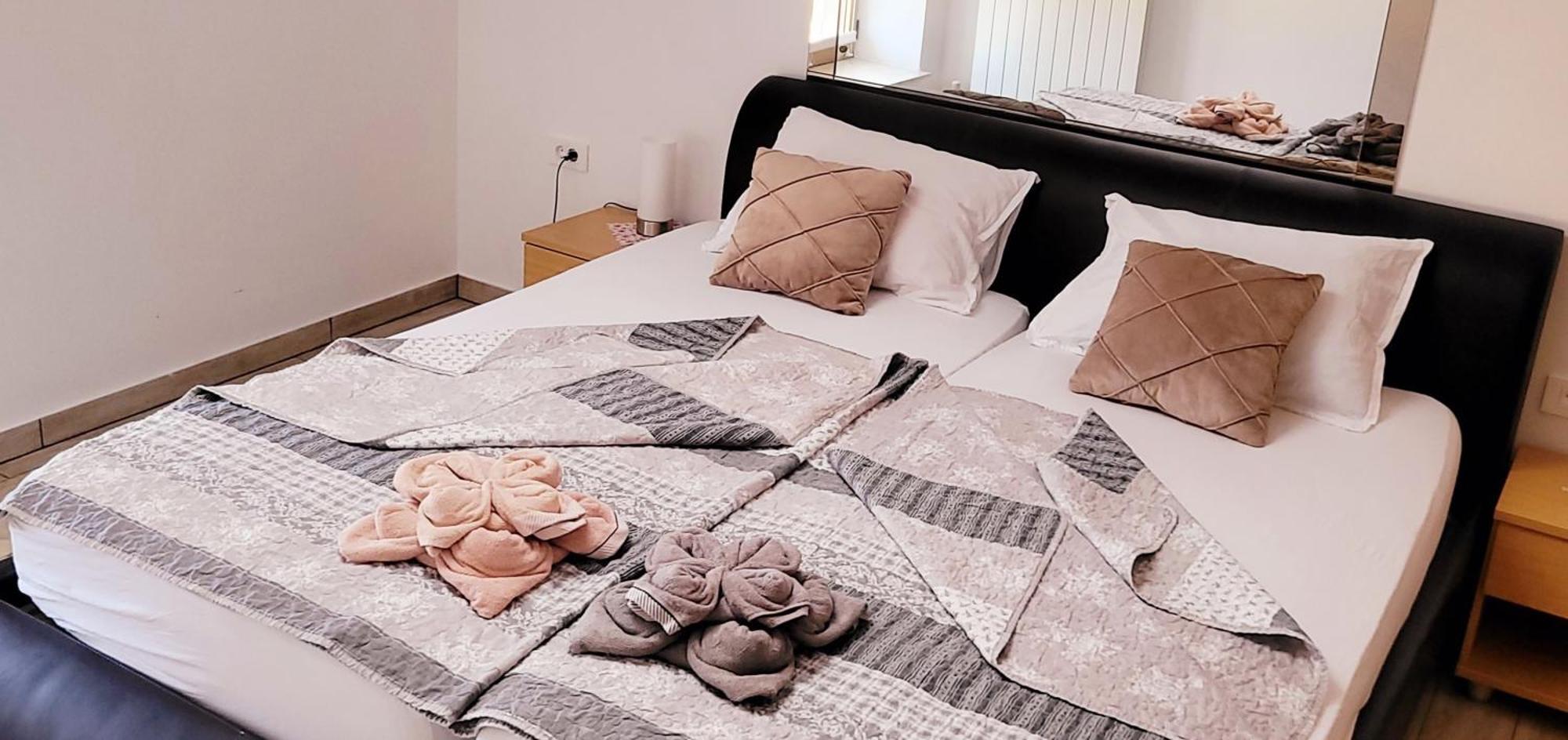 Apartmaji Soncek Изола Экстерьер фото
